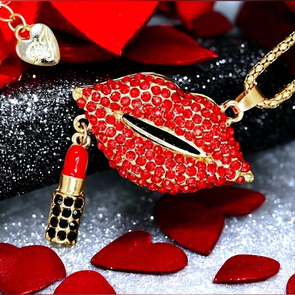 Gold and Red Lip Pendant Necklace